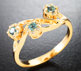 Золотое кольцо с уральскими александритами 0,27 карата и бриллиантами