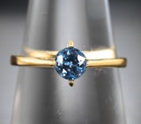 Золотое кольцо с редкой насыщенно-синей шпинелью 0,57 карата