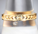 Золотое кольцо с насыщенным уральским александритом цвета морской волны 0,07 карата