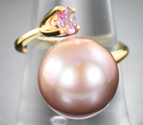 Золотое кольцо с безупречной золотисто-розовой жемчужиной 14,28 карата и ярко-розовой шпинелью бриллиантовой огранки