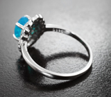 Праздничное серебряное кольцо с ограненным опалом и сапфирами