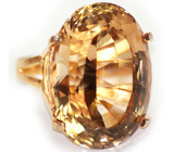 Кольцо с крупным топазом и бриллиантами
