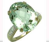 Эффектное кольцо с зеленым аметистом Золото