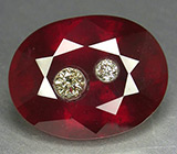 Рубин с двумя бриллиантами 