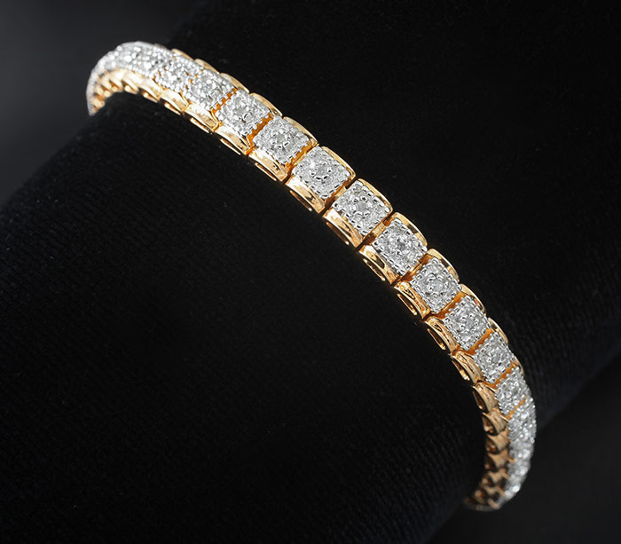 Золотые браслеты с бриллиантами женские на руку