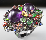 Серебряное кольцо с кабошонами аметистов, хромдиопсидами, цаворитами и разноцветными сапфирами Серебро 925