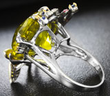 Серебряное кольцо с лимонным цитрином, разноцветными сапфирами и цаворитами Серебро 925