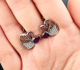 Романтичные серебряные серьги «Пара» с родолитами и лабораторными рубинами  Серебро 925