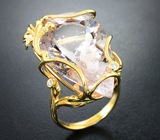 Золотое кольцо с крупным нежно-розовым морганитом 29,44 карата и бриллиантами Золото