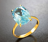 Золотое кольцо с чистейшим голубым топазом авторской огранки 9,64 карата Золото