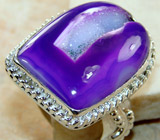 Эффектное кольцо с ярко-фиолетовой друзой Серебро 925